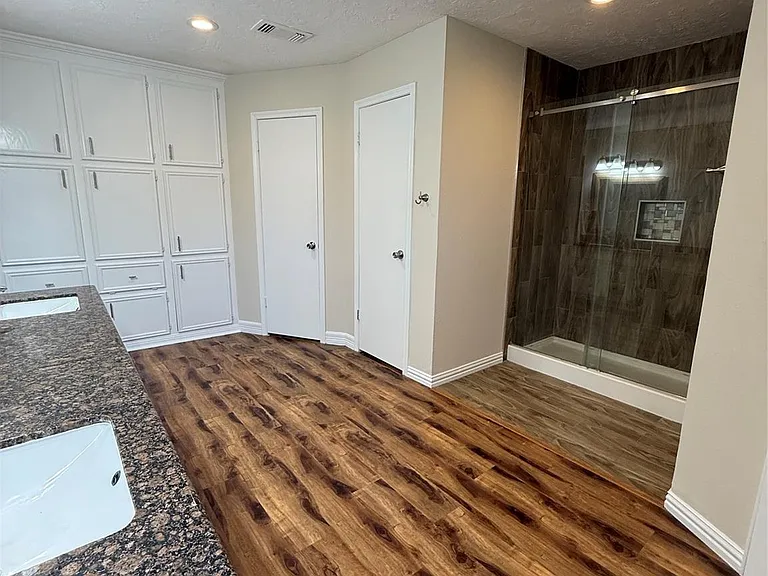 2716 Pine Cone Ln — Photo 14