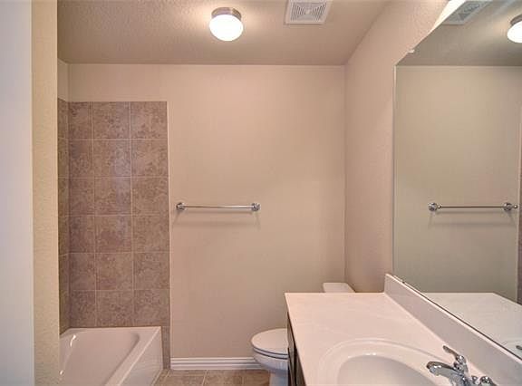 4th image of 6249 Hereford Dr