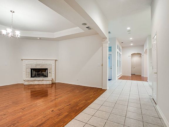 5th image of 62 Fonthill Way