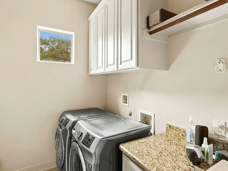 13001 Medina River Way — Photo 15