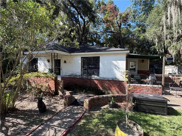 321 Dennis Street, Savannah, GA 31406