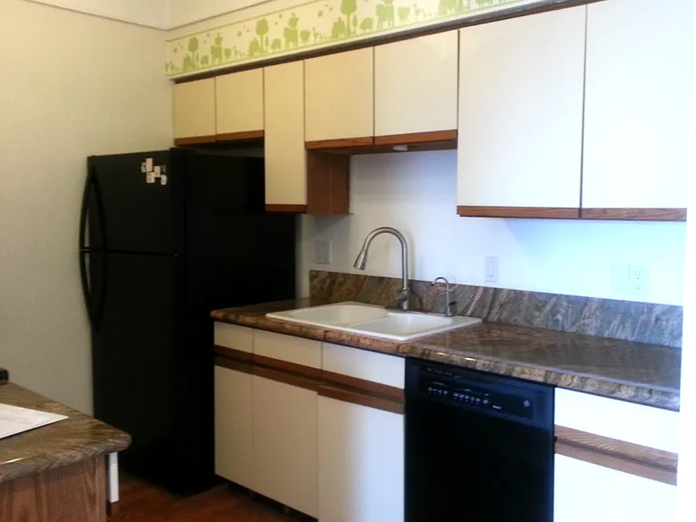 5500 N Valley View Rd #303 — Photo 7