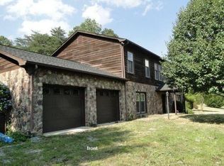 5209 Catawba Valley Dr, Catawba, VA 24070