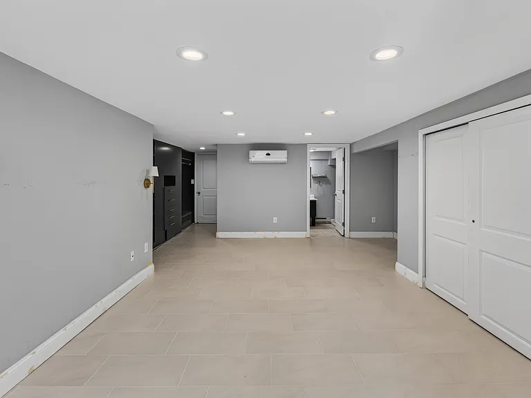 353 Sumner St #1A — Photo 10