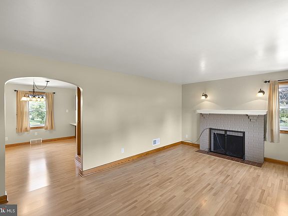 5th image of 45 Shorbs Hill Rd