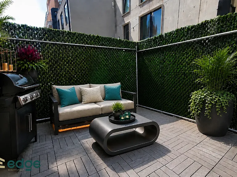 169 Graham Ave #503 — Photo 2
