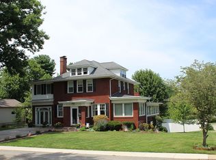2 N Old Oak Dr, Beaver Falls, PA 15010