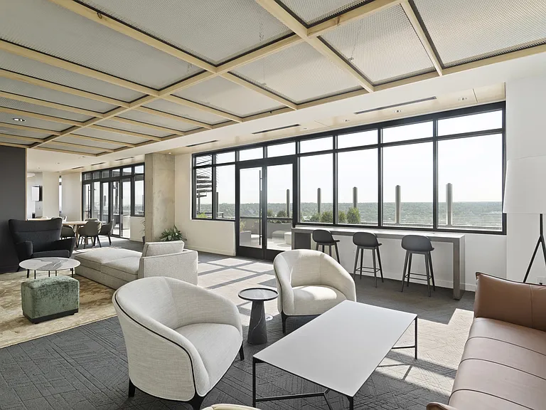 Edit at River North — Photo 28
