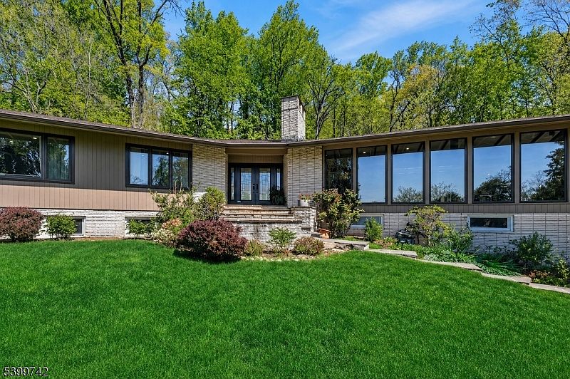 1st image of 38 Farview Rd