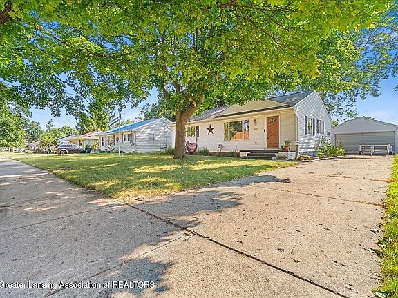 4th image of 3437 Schlee St