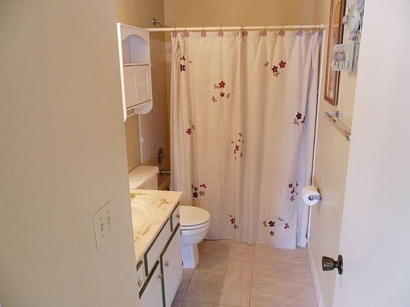 4th image of 534 Bahia Circle Dr