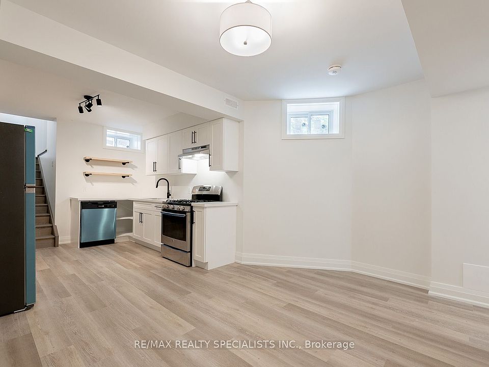 1st image of 82 Marchmount Rd #1