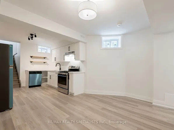 82 Marchmount Rd #1, Toronto, ON M6G 2B1