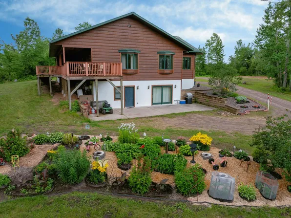 N5020 Red Pine Trl, Spooner, WI 54801