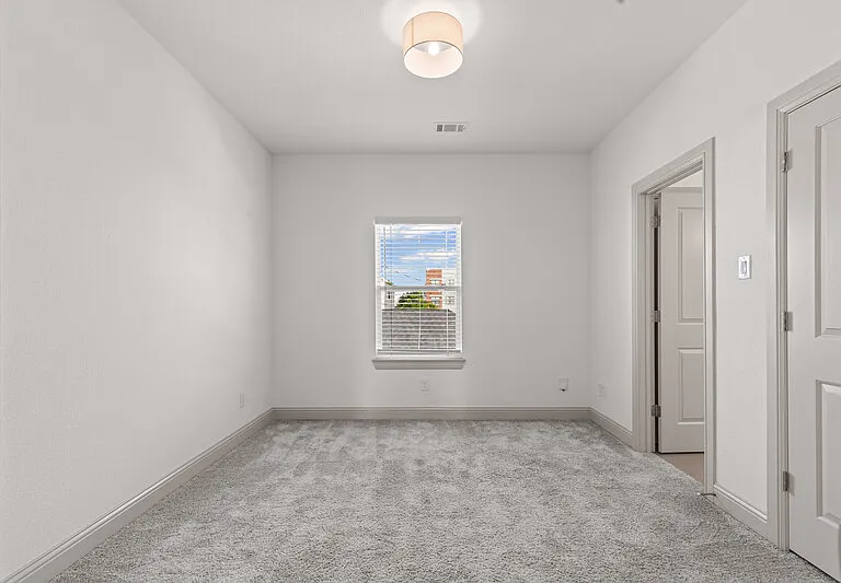 3136 Wayside Ave — Photo 6