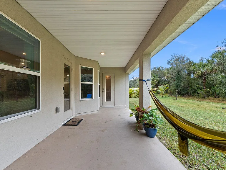 8324 Amalfi Cir — Photo 46