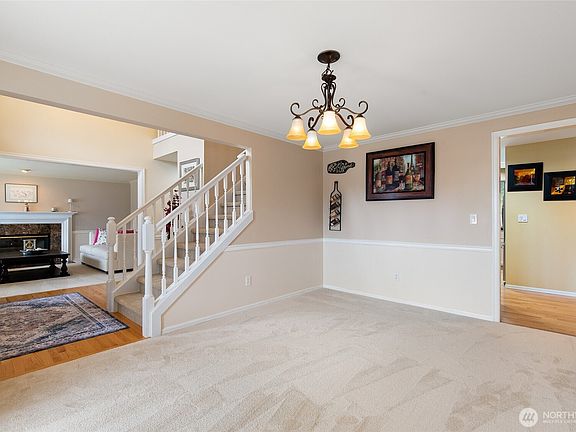 5th image of 3025 161st Street SE