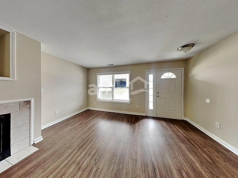 12523 Doe Ln — Photo 9