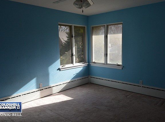 3rd image of 308 Kenwood Ave
