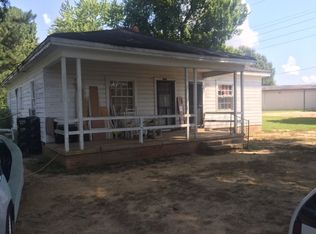 2213-2215 Calhoun St, Humboldt, TN 38343