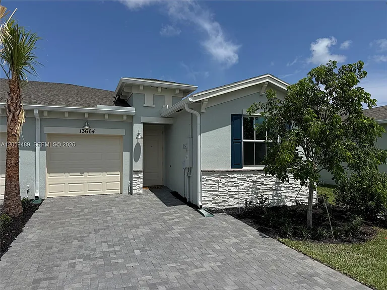 13664 Jubilee Ln — Photo 1