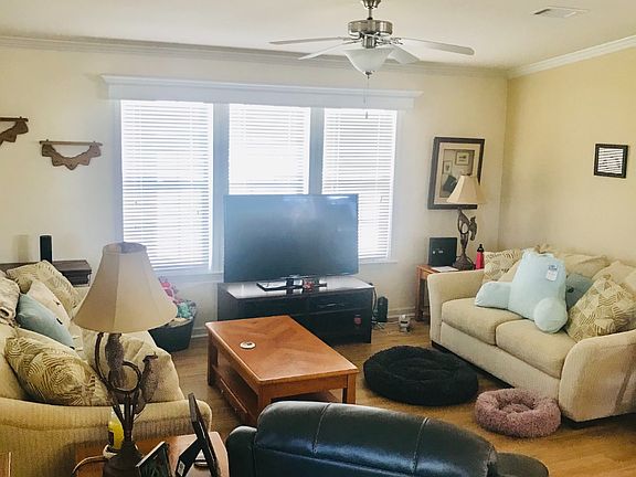 4th image of 19288 Potomac Cir #684