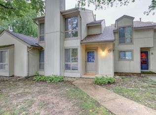 17 Colony West Dr #17, Champaign, IL