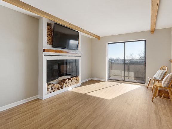 5th image of 1463 Mercury Dr APT 422