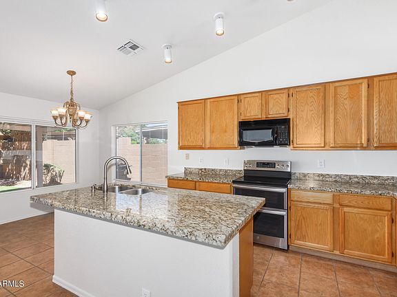 3rd image of 7748 W SIERRA VISTA Drive