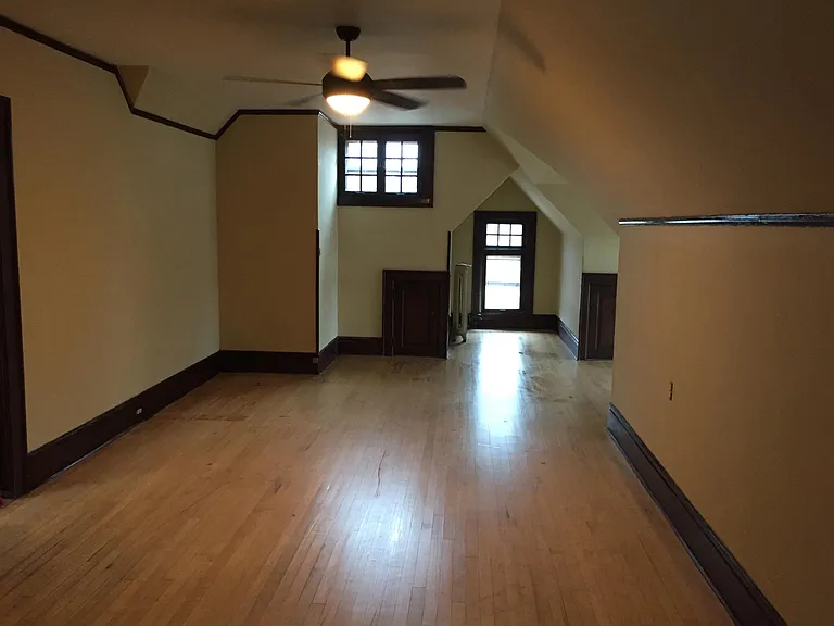 2824 E Newberry Blvd #3 — Photo 4
