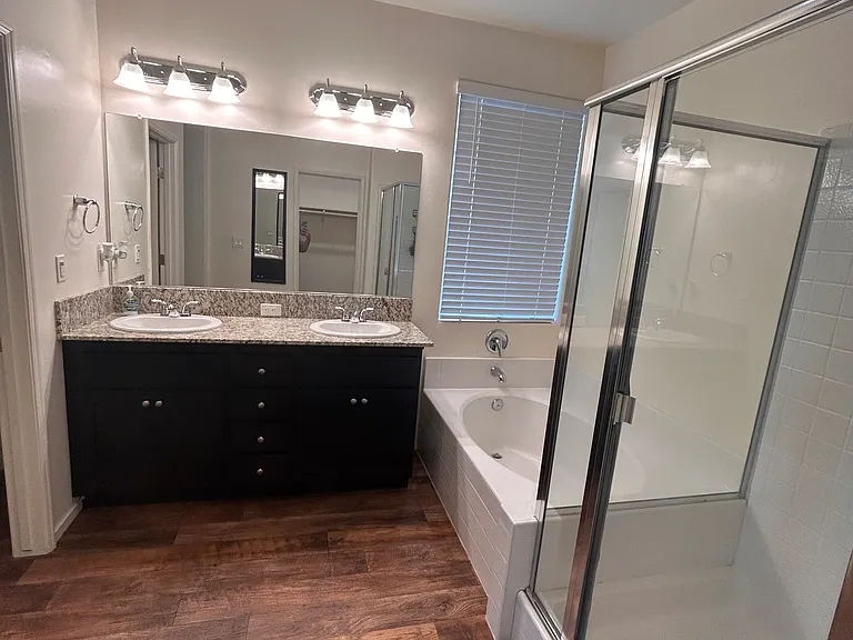 1296 Sparrow Dr — Photo 10