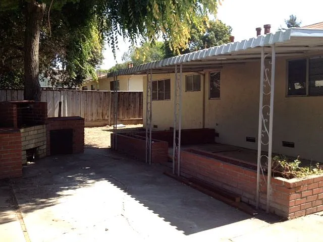 41660 Joyce Ave — Photo 2