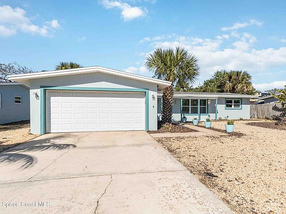 3rd image of 1208 Yacht Club Blvd
