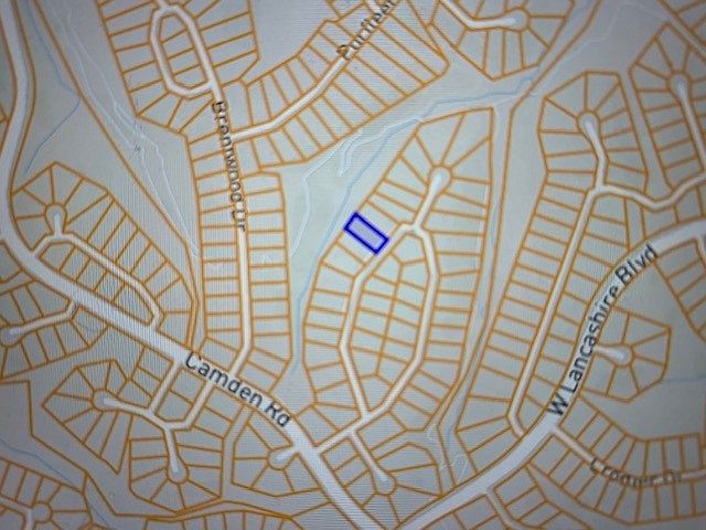 2nd image of 12 Thaxted Dr #12
