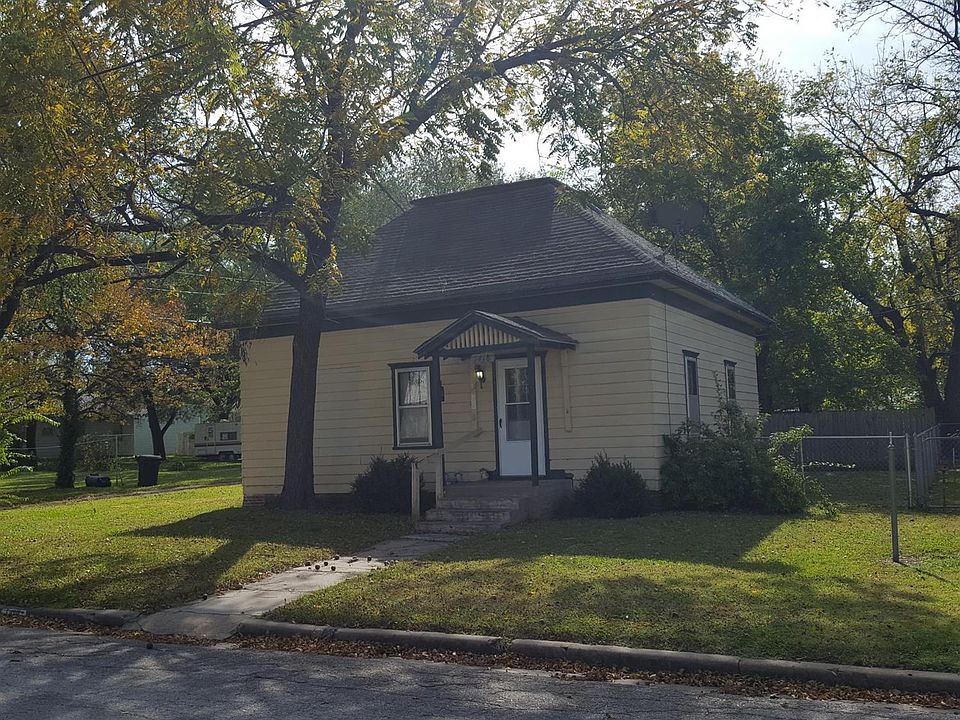 2nd image of 1418 Jefferson St