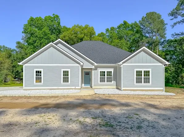 1091 Broad St S, Cairo, GA 39828