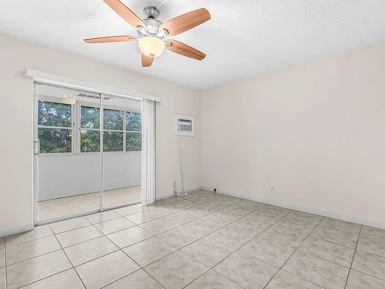 52 Kingswood E #C — Photo 18