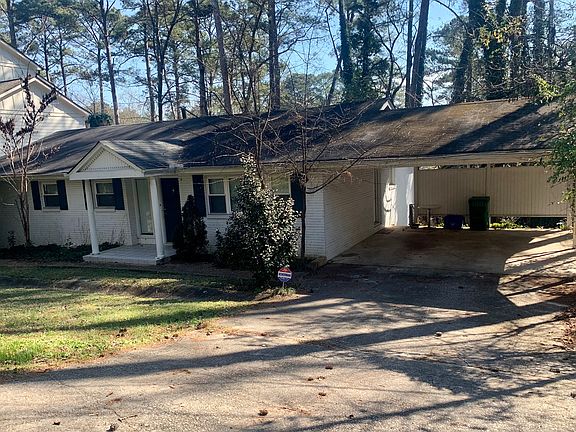 3rd image of 2845 Shady Valley Dr