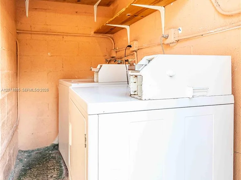 6650 Miller Rd #19 — Photo 14