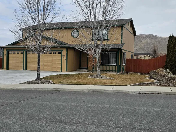 17421 Desert Lake Dr, Reno, NV 89508