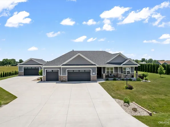 2438 N 4220th Rd, Sheridan, IL 60551