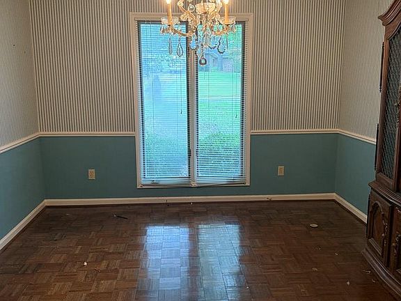 2nd image of 6939 Widgeon Dr
