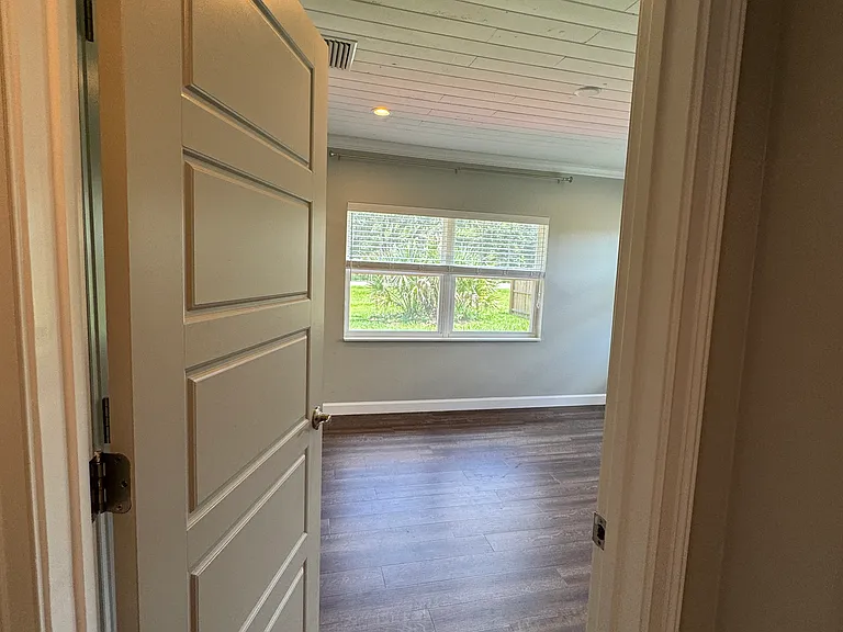 10430 Lithia Pinecrest Rd — Photo 21