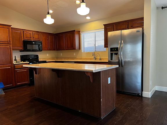 5th image of 2865 E Mead Dr