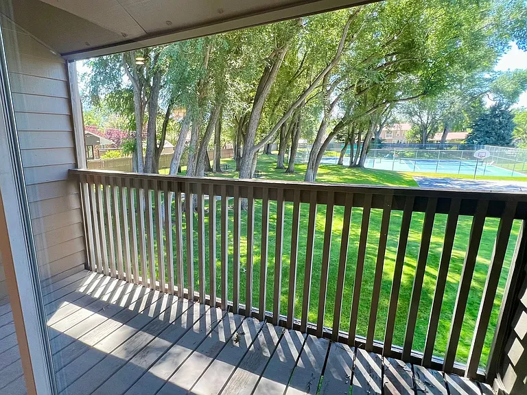 1672 E Marvin Gardens St — Photo 13