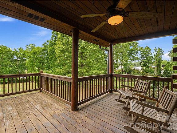 3rd image of 2305 Monteith Ln