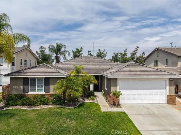 27165 Stowaway Dr, Menifee, CA 92585