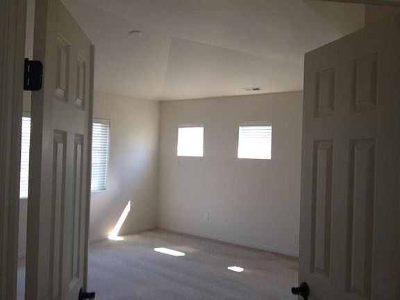 4th image of 4309 McKinley St NE