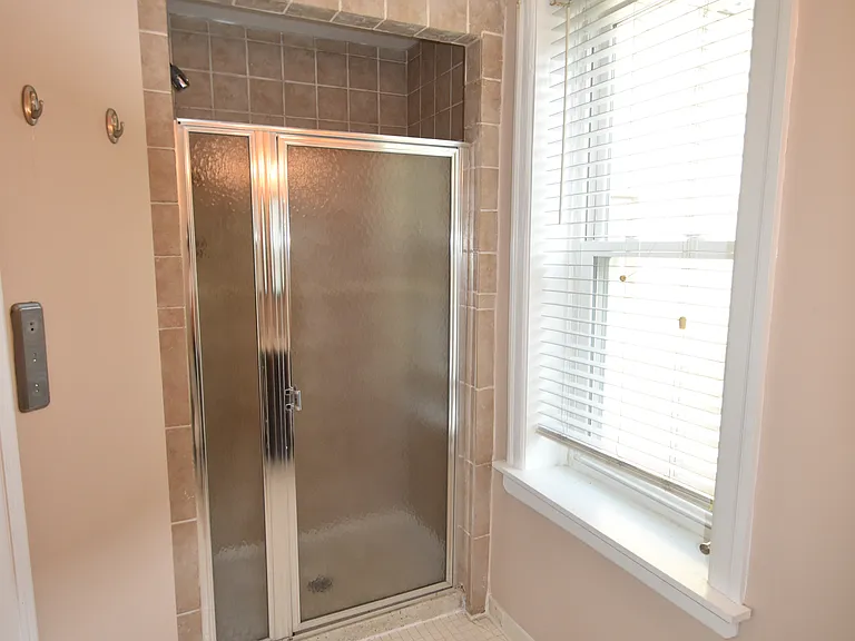 238 S 11th St #3 — Photo 18