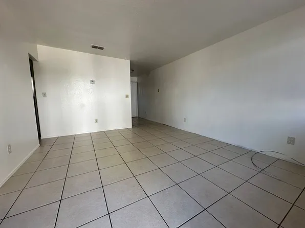 1180 Kenwood Ave, 1180 Kenwood Ave APT 4, Turlock, CA 95380